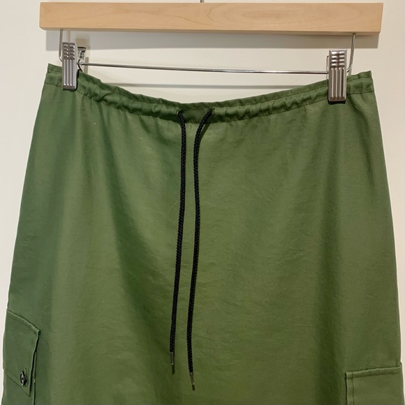 Girl Stuff-90s Army Green Cargo Midi Skirt - Picture 3 of 5